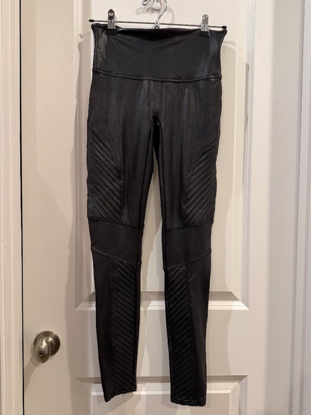 EUC Spanx Faux Leather Moto Leggings in Black Size M